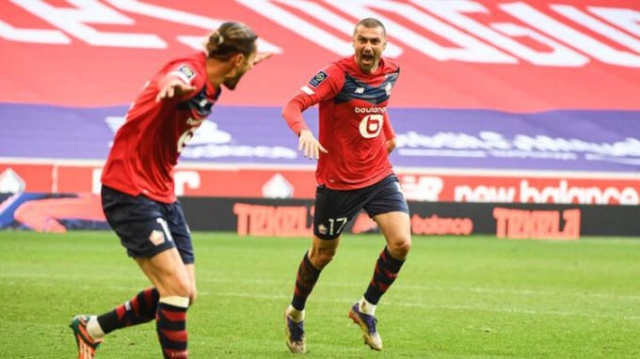 Fransa'da gündem Burak ve Yusuf 14