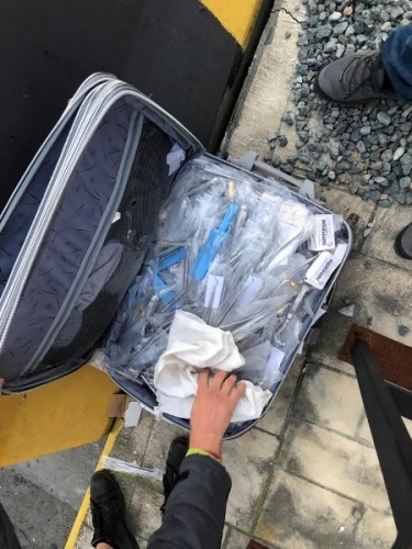 Sarp Sınır Kapısında ele geçirildi! Bavuldan çıkanlar şok etti 10