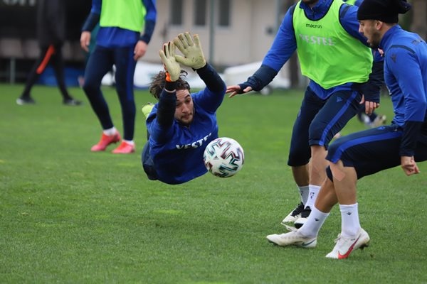Trabzonspor, Galatasaray Maçı Hazırlıklarına Mehmet Ali Yılmaz’da Başladı 8