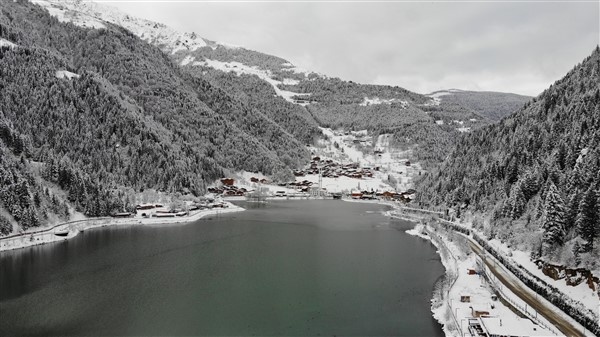 Uzungöl'den muhteşem kar manzaraları. 25-12-2020 20