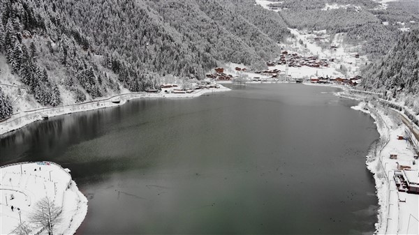 Uzungöl'den muhteşem kar manzaraları. 25-12-2020 7