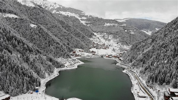 Uzungöl'den muhteşem kar manzaraları. 25-12-2020 18