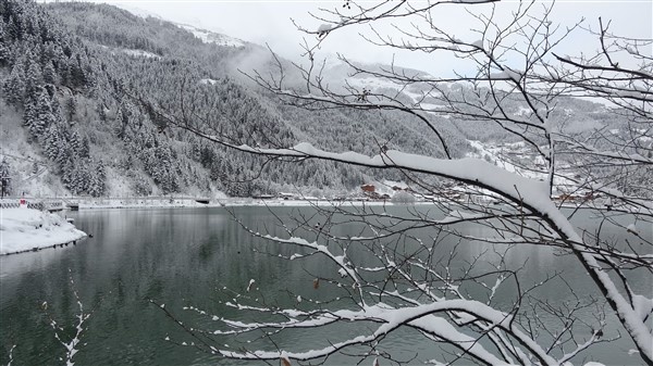Uzungöl'den muhteşem kar manzaraları. 25-12-2020 12