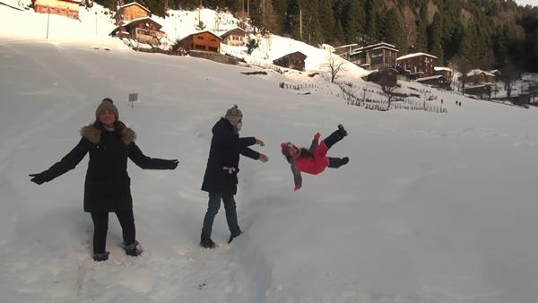 Karla kaplı Ayder Yaylası, kısıtlamada sessiz 2