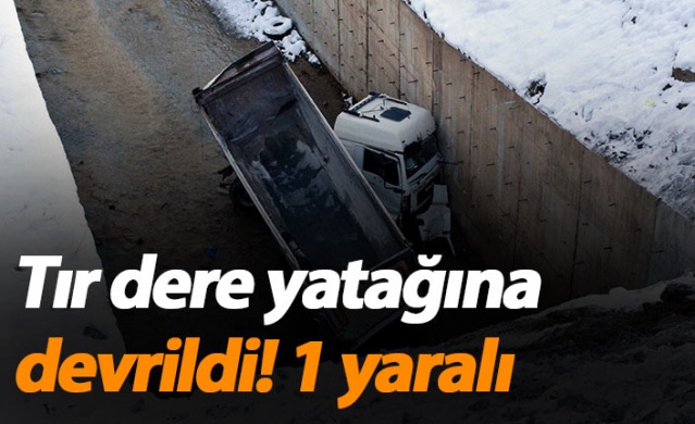 Gümüşhane’de tır dere yatağına devrildi: 1 yaralı 1