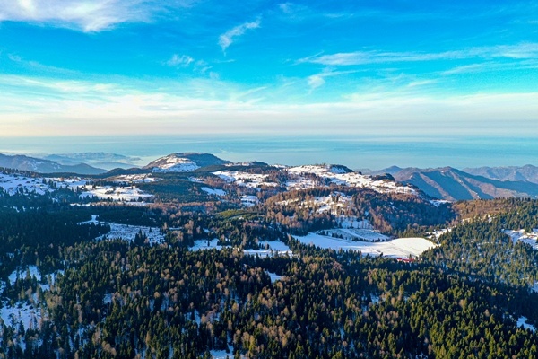 Bulutlara komşu Hıdırnebi Yaylası beyaz örtüsüyle şölen sunuyor 6