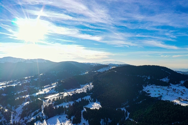 Bulutlara komşu Hıdırnebi Yaylası beyaz örtüsüyle şölen sunuyor 2