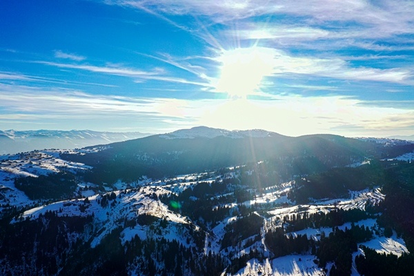 Bulutlara komşu Hıdırnebi Yaylası beyaz örtüsüyle şölen sunuyor 3