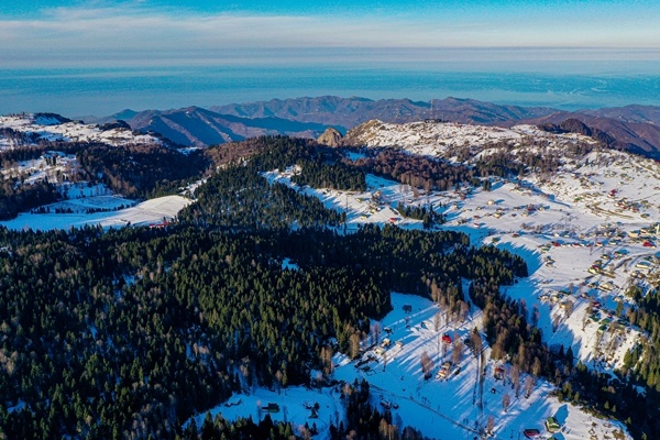 Bulutlara komşu Hıdırnebi Yaylası beyaz örtüsüyle şölen sunuyor 11