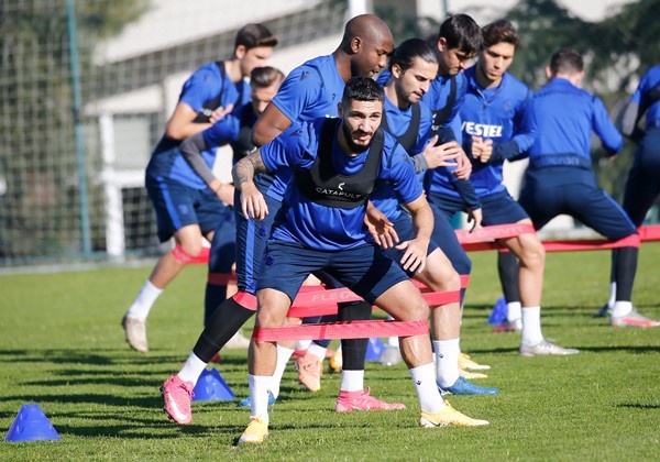 Trabzonspor Karagümrük'e hazırlanıyor! Abdülkadir Ömür... 13