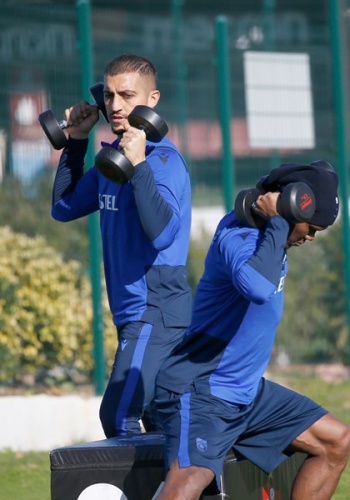 Trabzonspor Karagümrük'e hazırlanıyor! Abdülkadir Ömür... 2