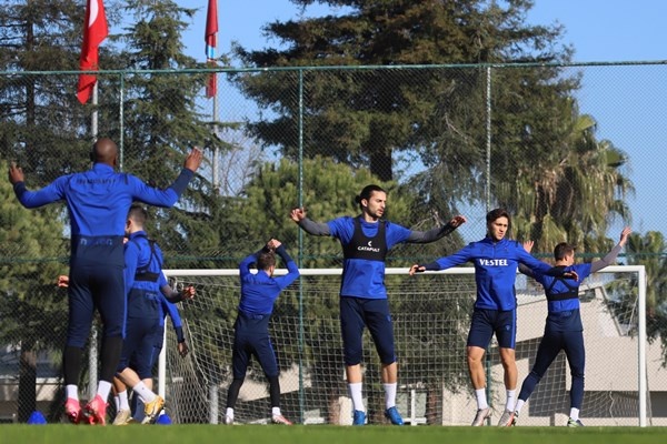 Trabzonspor Karagümrük'e hazırlanıyor! Abdülkadir Ömür... 19