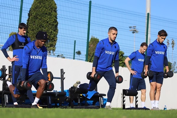 Trabzonspor Karagümrük'e hazırlanıyor! Abdülkadir Ömür... 29