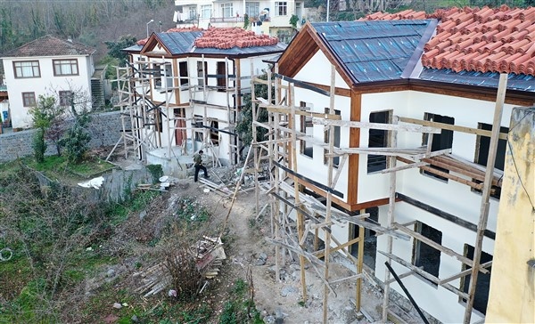 Turistlerin gözdesi "Ortamahalle" yenilenen yüzüyle hizmet verecek 8