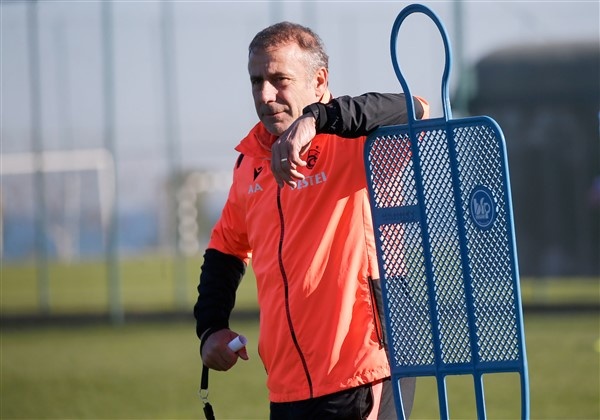 Trabzonspor ligin 16.haftasında oynayacağı F.Karagümrük maçına hazırlanıyor. 4