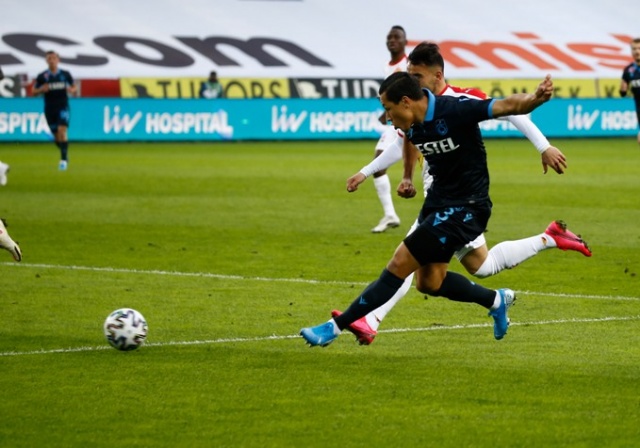 Spor yazarları Trabzonspor'un Göztepe galibiyetini değerlendirdi 24