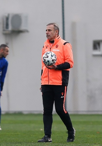 Trabzonspor Antalya'ya hazırlanıyor. 13 Ocak 2021 13