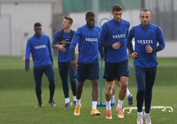 Trabzonspor Antalya'ya hazırlanıyor. 13 Ocak 2021 10