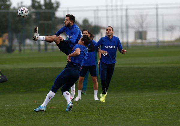 Trabzonspor Antalya'ya hazırlanıyor. 13 Ocak 2021 7