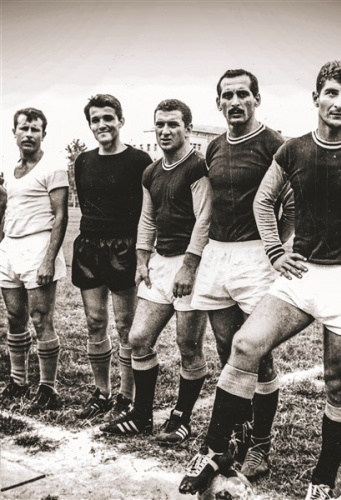 Trabzonspor 181. sayısını efsane isme ayırdı: Bu Dünyadan bir Özkan Sümer geçti 20