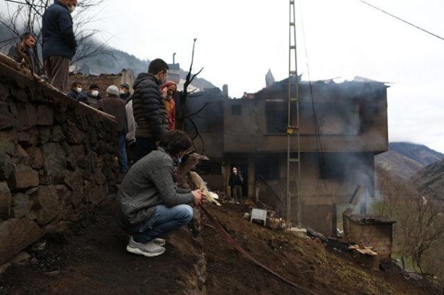 Araklı'da 7 ev yanmıştı, bölgede son durum 7