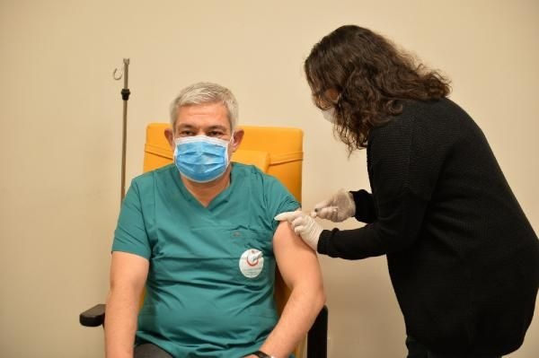 Aşı olanlar yan etkilerle karşılaştığında ne yapacak? 6