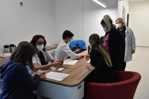 Aşı olanlar yan etkilerle karşılaştığında ne yapacak? 5