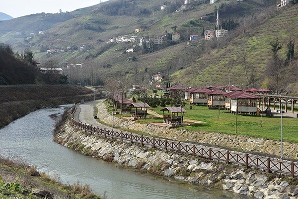 Trabzon'da sessizlik hakim 11