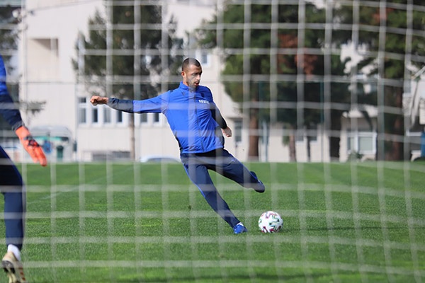 Trabzonspor'da hedef Konyaspor. 17 Ocak 2021 9