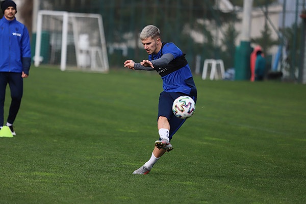 Trabzonspor'da hedef Konyaspor. 17 Ocak 2021 3