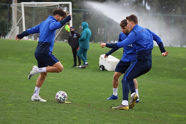 Trabzonspor'da hedef Konyaspor. 17 Ocak 2021 5