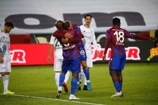 Spor yazarlarının Trabzonspor Konyaspor maçı yorumları 17