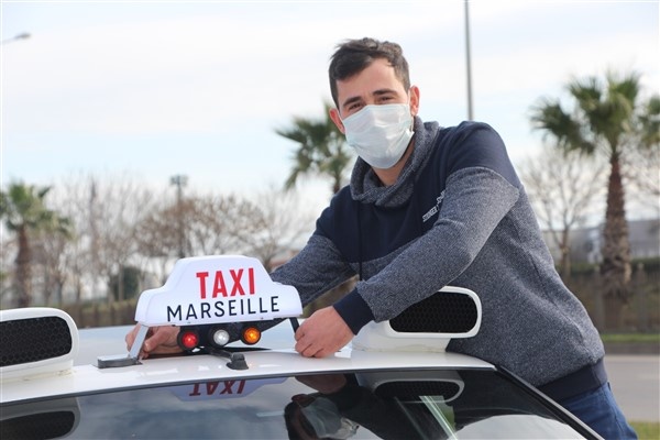 Filmden etkilenen Trabzonlu aracını bu hale getirdi 6