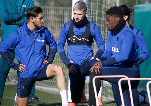 Trabzonspor, Gençlerbirliği Maçı Öncesi Hazırlıklarını Sürdürüyor 11