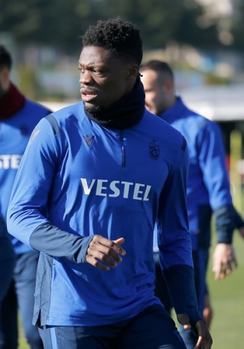 Trabzonspor, Gençlerbirliği Maçı Öncesi Hazırlıklarını Sürdürüyor 19