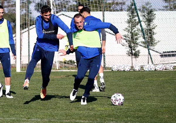 Trabzonspor, Gençlerbirliği Maçı Öncesi Hazırlıklarını Sürdürüyor 26