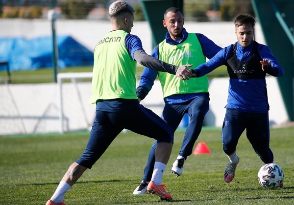 Trabzonspor, Gençlerbirliği Maçı Öncesi Hazırlıklarını Sürdürüyor 31