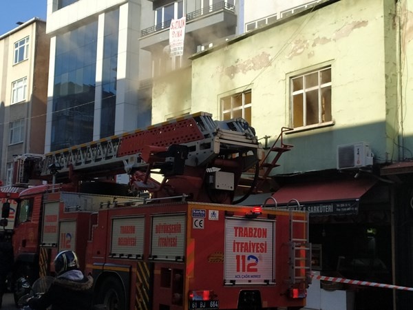 Trabzon'da korku dolu anlar! Dumanlar yükseldi 2