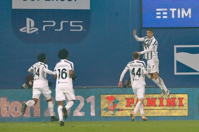 Burak Yılmaz'dan Mesut Özil'e bomba gönderme 7