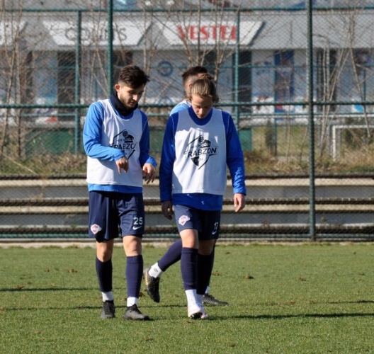 Hekimoğlu Trabzon, Sancaktepe FK Maçı Öncesi Hazırlıklarını Sürdürüyor 4