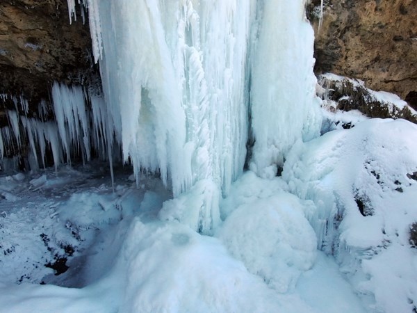 Sırakayalar Şelalesi'nde buzdan şölen 5