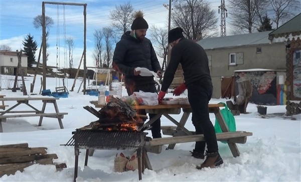 Karadeniz yaylalarında kar güzelliği 16