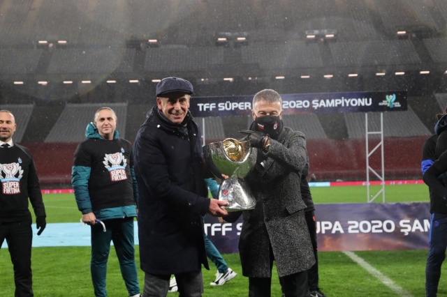 Trabzon gazetelerinde Trabzonspor'a övgü hakeme tepki 3