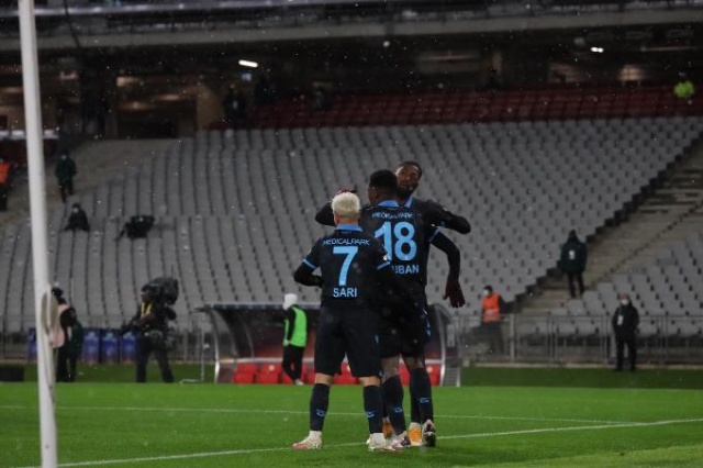 Spor yazarlarından Başakşehir Trabzonspor maçı yorumları 17