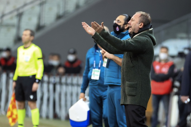 Beşiktaş-Trabzonspor maçından kareler. 30 Ocak 2021 18