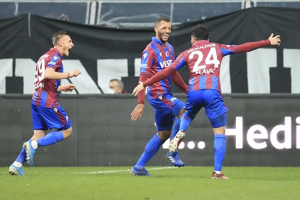 Beşiktaş-Trabzonspor maçından kareler. 30 Ocak 2021 31