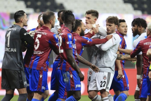 Spor yazarları Beşiktaş Trabzonspor maçını değerlendirdi. 15 Eylül 2022 10