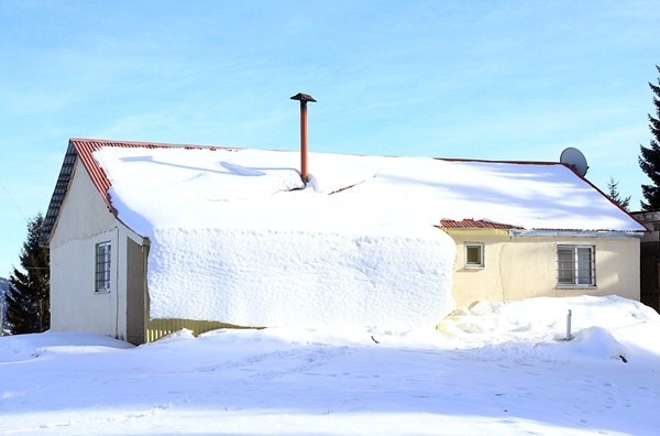 Doğu Karadeniz'de kar özlemi çekenlerin uğrak yeri Sis Dağı Yaylası oldu 2