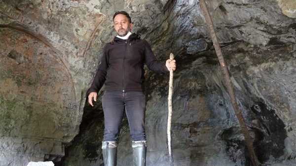 Trabzon'da kayalar oyularak yapılan Pedromida Kilisesi definecilerin hedefi haline geldi 11