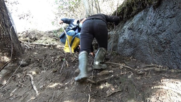 Trabzon'da kayalar oyularak yapılan Pedromida Kilisesi definecilerin hedefi haline geldi 13